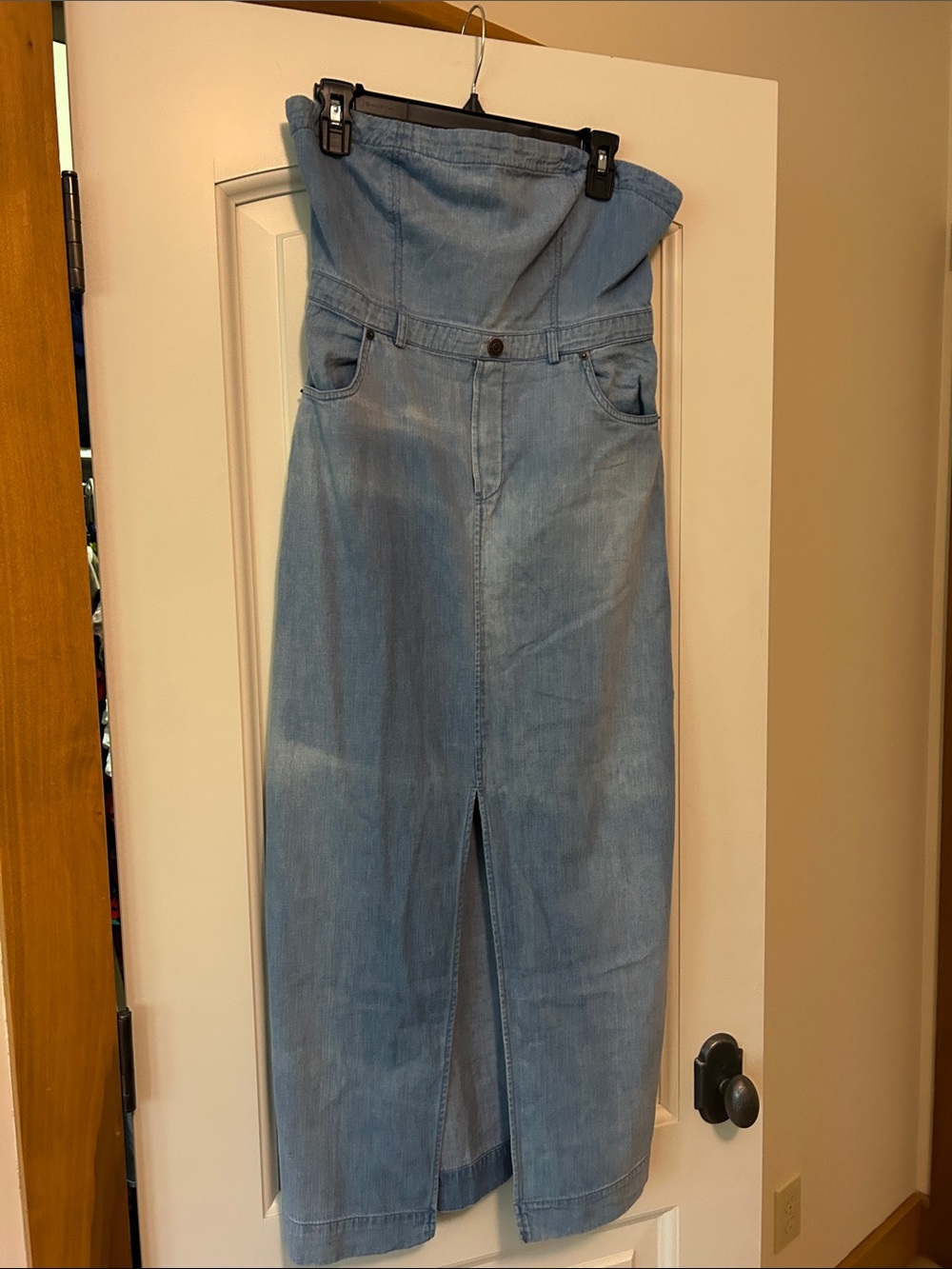 Free People NWT Picture Perfect Strapless Tube Denim MIDI Dress. Front vent